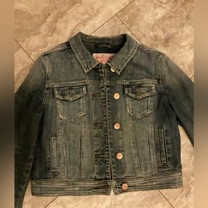 Women’s jean jacket
